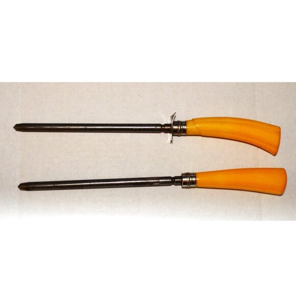 Pair Of Vintage Knife Sharpeners Unmarked Bakelite Yellow Handles Retro Kitchen - Picture 2 of 5
